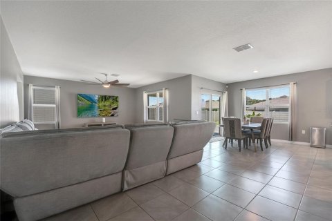 Casa en venta en Mount Dora, Florida, 4 dormitorios, 253.16 m2 № 1877409 - foto 29
