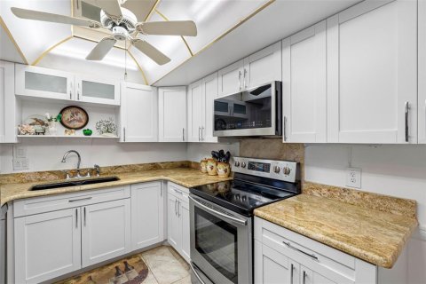 Condominio en venta en Clearwater, Florida, 2 dormitorios, 128.21 m2 № 2215397 - foto 8