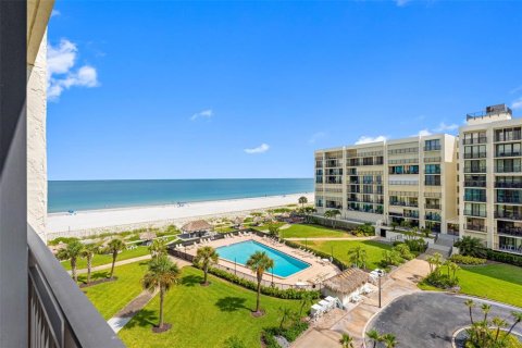 Condominio en venta en Clearwater, Florida, 2 dormitorios, 128.21 m2 № 2215397 - foto 21