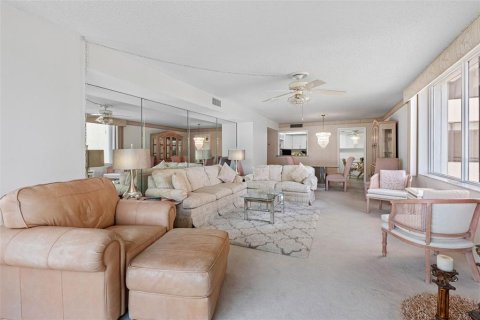 Condominio en venta en Clearwater, Florida, 2 dormitorios, 128.21 m2 № 2215397 - foto 26