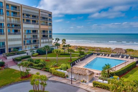 Condo in Clearwater, Florida, 2 bedrooms № 2215397