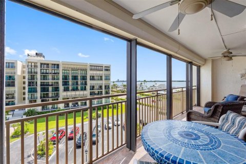 Condominio en venta en Clearwater, Florida, 2 dormitorios, 128.21 m2 № 2215397 - foto 19