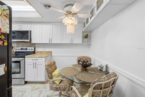 Condominio en venta en Clearwater, Florida, 2 dormitorios, 128.21 m2 № 2215397 - foto 7