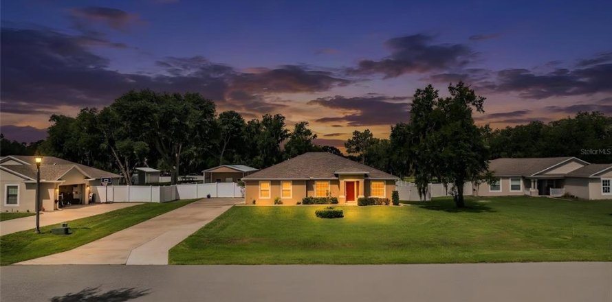 Villa ou maison à Lakeland, Floride 3 chambres, 159.42 m2 № 2334067