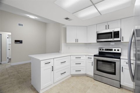 Casa en venta en Port Richey, Florida, 3 dormitorios, 153.75 m2 № 2096806 - foto 7