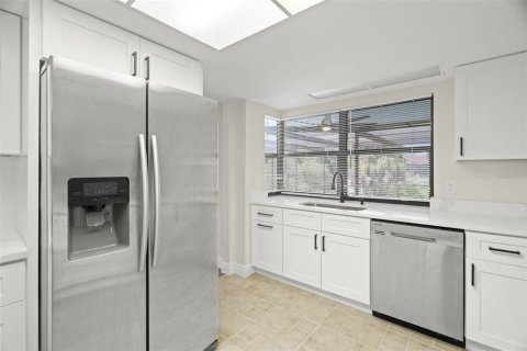 Casa en venta en Port Richey, Florida, 3 dormitorios, 153.75 m2 № 2096806 - foto 11
