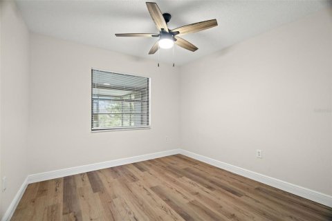 Casa en venta en Port Richey, Florida, 3 dormitorios, 153.75 m2 № 2096806 - foto 23