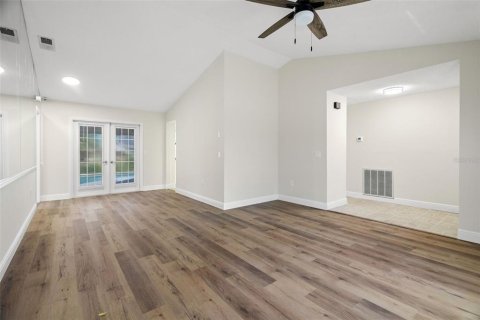 Casa en venta en Port Richey, Florida, 3 dormitorios, 153.75 m2 № 2096806 - foto 6