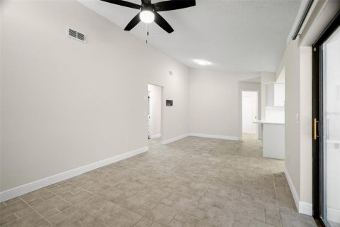Casa en venta en Port Richey, Florida, 3 dormitorios, 153.75 m2 № 2096806 - foto 16