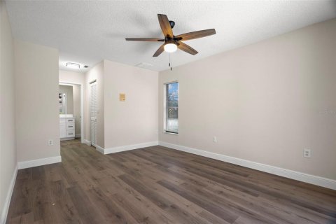 Casa en venta en Port Richey, Florida, 3 dormitorios, 153.75 m2 № 2096806 - foto 18