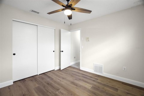 Casa en venta en Port Richey, Florida, 3 dormitorios, 153.75 m2 № 2096806 - foto 28