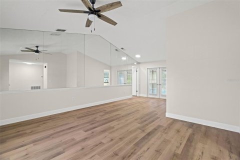Casa en venta en Port Richey, Florida, 3 dormitorios, 153.75 m2 № 2096806 - foto 15