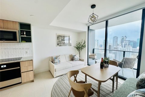 Condo in Miami, Florida, 1 bedroom № 2081527 - photo 8