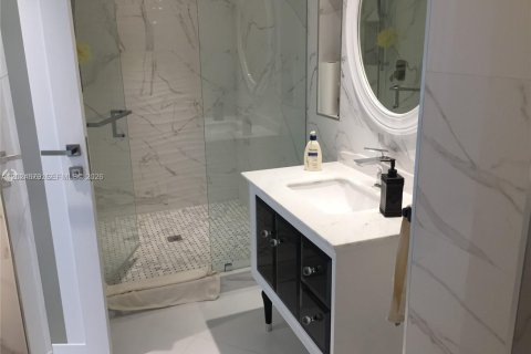 Condo in Sunny Isles Beach, Florida, 3 bedrooms № 2088148 - photo 10