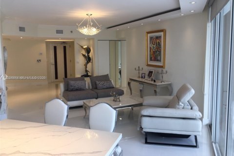 Condo in Sunny Isles Beach, Florida, 3 bedrooms № 2088148 - photo 7
