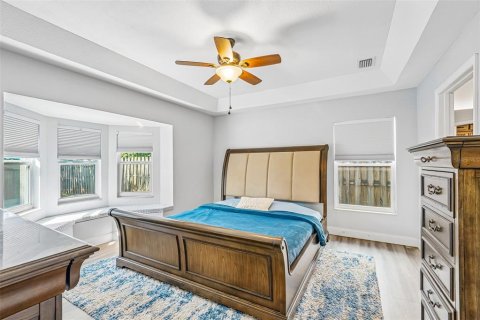 House in Lutz, Florida 4 bedrooms, 189.61 sq.m. № 2137132 - photo 9