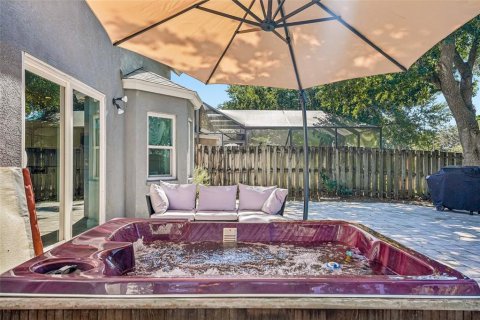 House in Lutz, Florida 4 bedrooms, 189.61 sq.m. № 2137132 - photo 23