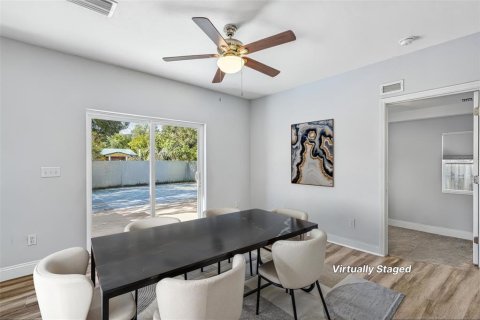 House in Lutz, Florida 4 bedrooms, 189.61 sq.m. № 2137132 - photo 11