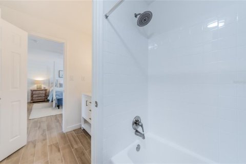 Купить кондоминиум в Сент-Питерсберг, Флорида 4 комнаты, 76.46м2, № 1632437 - фото 20