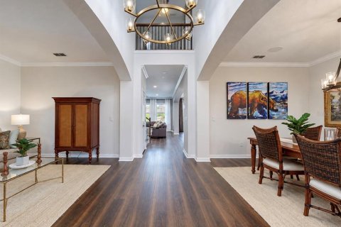 House in Riverview, Florida 6 bedrooms, 396.79 sq.m. № 2428717 - photo 4