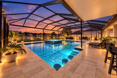 House in Riverview, Florida 6 bedrooms, 396.79 sq.m. № 2428717
