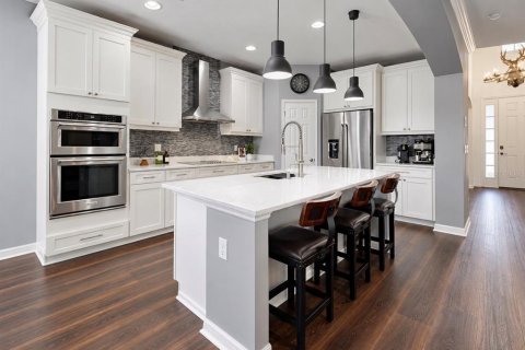 House in Riverview, Florida 6 bedrooms, 396.79 sq.m. № 2428717 - photo 8