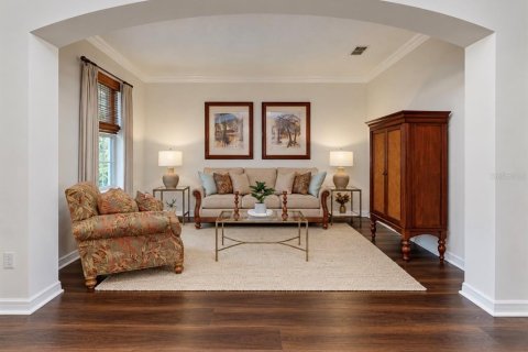 House in Riverview, Florida 6 bedrooms, 396.79 sq.m. № 2428717 - photo 5