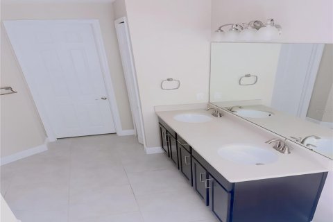 Casa en venta en Sarasota, Florida, 4 dormitorios, 236.99 m2 № 1885872 - foto 25