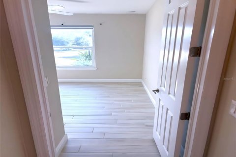 Casa en venta en Sarasota, Florida, 4 dormitorios, 236.99 m2 № 1885872 - foto 5