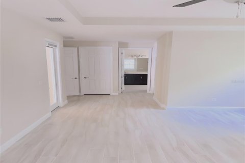 Casa en venta en Sarasota, Florida, 4 dormitorios, 236.99 m2 № 1885872 - foto 24