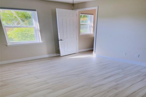 Casa en venta en Sarasota, Florida, 4 dormitorios, 236.99 m2 № 1885872 - foto 13