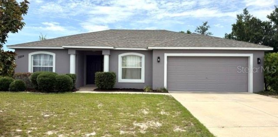 Villa ou maison à Leesburg, Floride 3 chambres, 118.82 m2 № 2107481