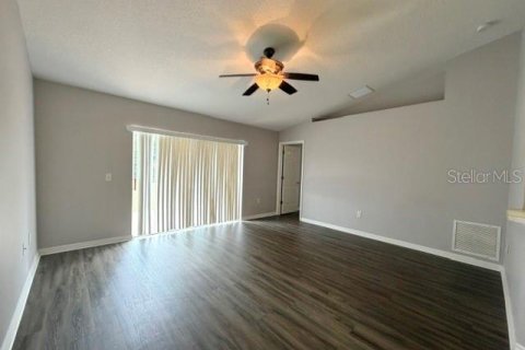 Villa ou maison à louer à Leesburg, Floride: 3 chambres, 118.82 m2 № 2107481 - photo 3