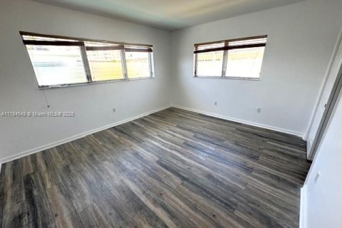 Condominio en venta en Hallandale Beach, Florida, 2 dormitorios, 110.55 m2 № 1709279 - foto 29
