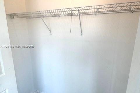 Condominio en venta en Hallandale Beach, Florida, 2 dormitorios, 110.55 m2 № 1709279 - foto 15