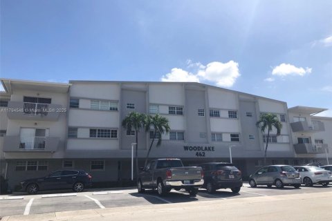 Condominio en venta en Hallandale Beach, Florida, 2 dormitorios, 110.55 m2 № 1709279 - foto 8