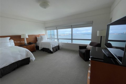 Condo in Miami, Florida, 2 bedrooms  № 2052867 - photo 20