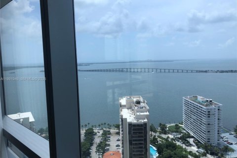 Condo in Miami, Florida, 2 bedrooms  № 2052867 - photo 8