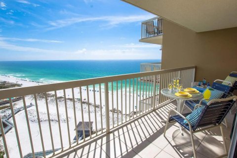 Condo in Destin, Florida, 2 bedrooms  № 561139 - photo 1