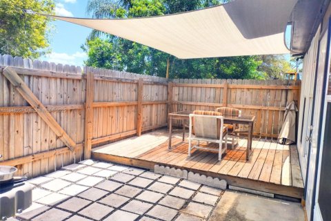 Commercial property in Lake Placid, Florida № 1961979 - photo 14