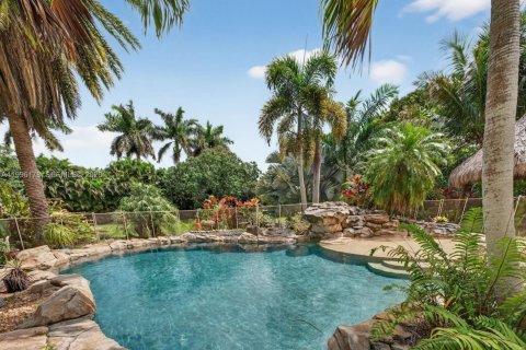 Villa ou maison à vendre à Davie, Floride: 4 chambres, 263.19 m2 № 2063376 - photo 26