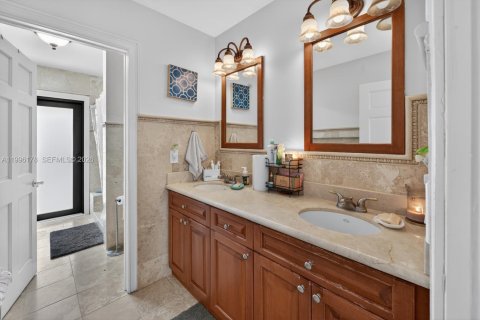 Villa ou maison à vendre à Davie, Floride: 4 chambres, 263.19 m2 № 2063376 - photo 24