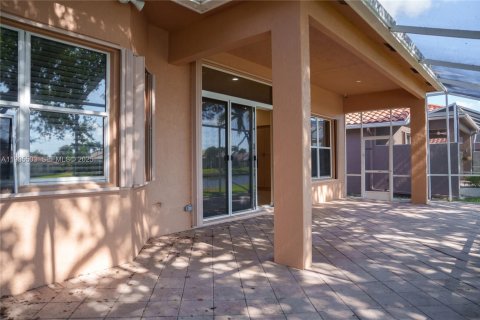 Casa en venta en Boynton Beach, Florida, 3 dormitorios, 205.78 m2 № 1993700 - foto 2