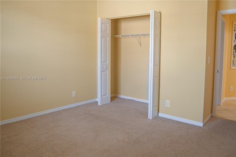 Casa en venta en Boynton Beach, Florida, 3 dormitorios, 205.78 m2 № 1993700 - foto 17