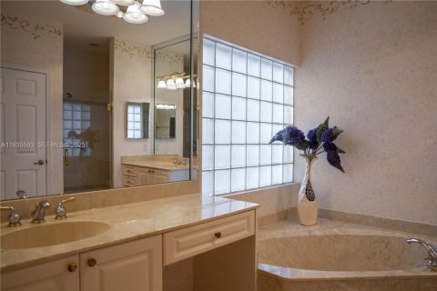 Casa en venta en Boynton Beach, Florida, 3 dormitorios, 205.78 m2 № 1993700 - foto 10