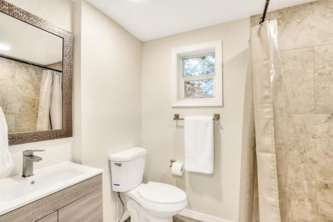 Villa ou maison à vendre à Winter Haven, Floride: 5 chambres, 243.96 m2 № 2127138 - photo 24