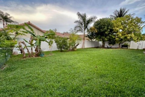 Casa en venta en Pembroke Pines, Florida, 3 dormitorios, 195.65 m2 № 1760771 - foto 20