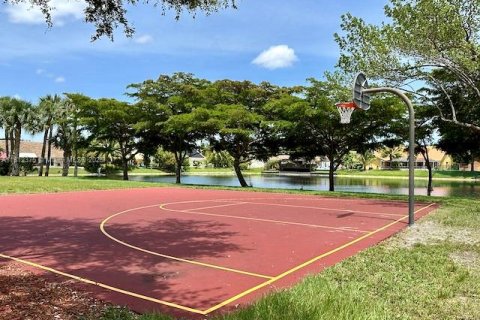 Casa en venta en Pembroke Pines, Florida, 3 dormitorios, 195.65 m2 № 1760771 - foto 26