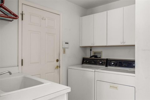 Casa en venta en Tavares, Florida, 4 dormitorios, 267 m2 № 1771000 - foto 29