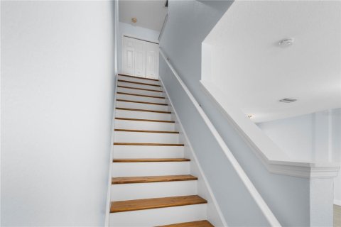 Townhouse in Tampa, Florida 2 bedrooms, 106.47 sq.m. № 2237388 - photo 9